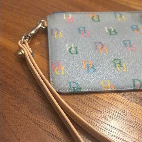 Vintage Dooney & Bourke Logo Light Blue Wristlet Wallet - Picture 3 of 9